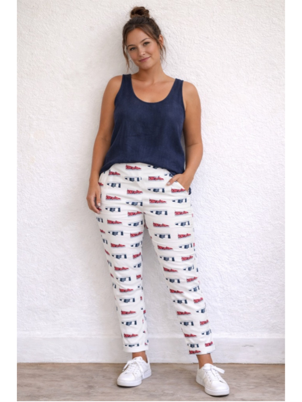Krazy Larry Pants Novelty Print Sneakers Stretch Straight Leg Size 14 #II
